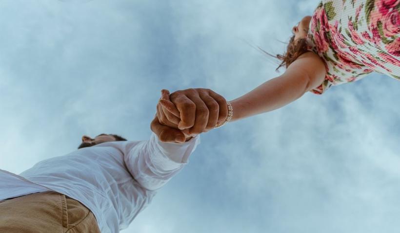 Horoscop 2 aprilie 2023. Berbecii îşi fac un bilanţ karmic, Gemenii trag lozul câştigător