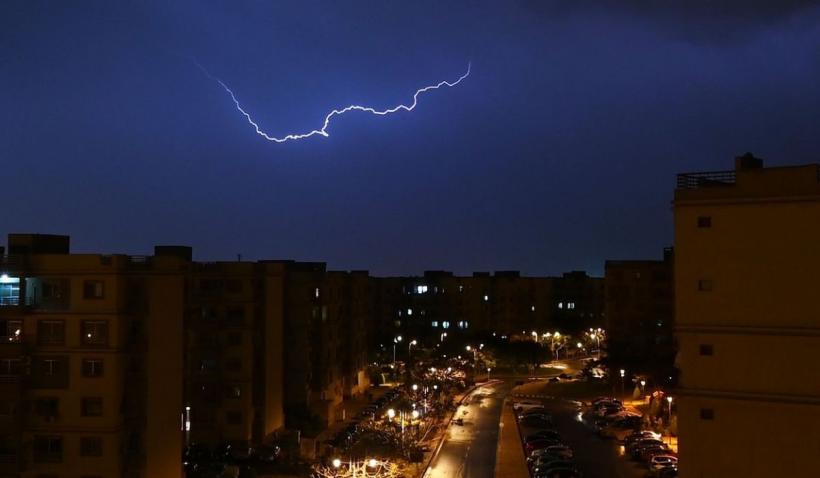 Avertizare meteo ANM de furtuni, grindină şi ploi de până la 40 l/mp. Harta zonelor afectate de fenomenele extreme