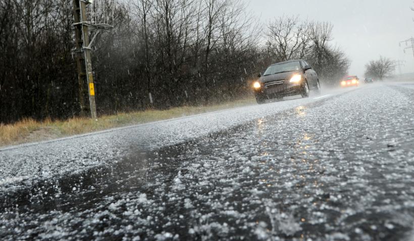 Avertizare meteo cod roșu de ploi și vijelii. Lista localităților afectate