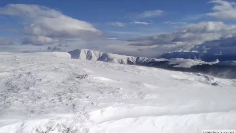 Galerie Foto - Ninge la munte! Strat gros de zăpadă, depus în mai multe ...