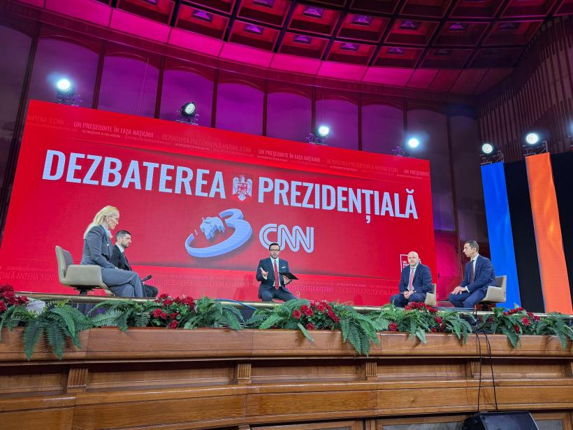Confruntarea susținătorilor lui Nicușor Dan și George Simion. „Găsim parlamentari să voteze un Guvern suveranist”/„Vindeți iluzii”