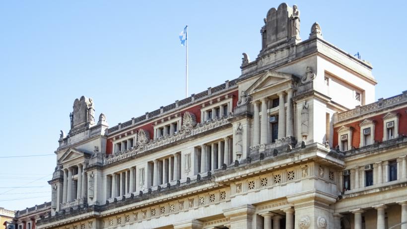 Peste 80 de cutii cu materiale naziste găsite în subsolul Curţii Supreme din Argentina. Decizia luată de autorităţi