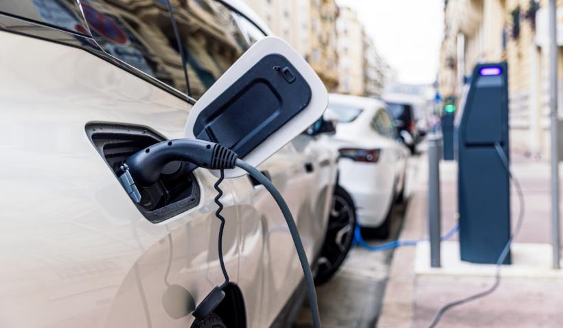 O femeie din Marea Britanie a dat 49.000 de euro pe un SUV electric, dar nu a apucat să-l conducă: „Mi-a ajuns. Mă întorc la motorină”