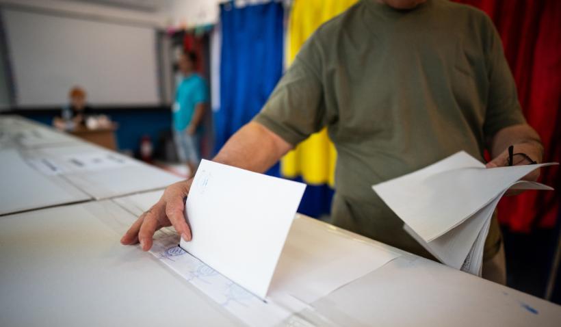 Turul 2 al alegerilor prezidențiale: La cât se închid secțiile în diaspora și în țară. Bonuri de ordine pentru votanți