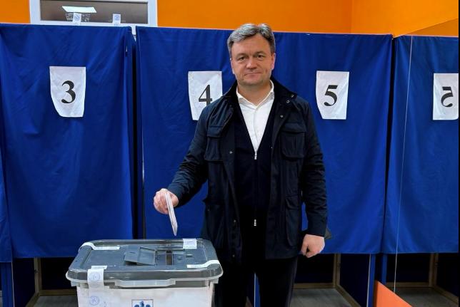 Vot masiv în R. Moldova. "Emoțiile sunt foarte mari acolo. La Chișinău e chiar o luptă existențială"