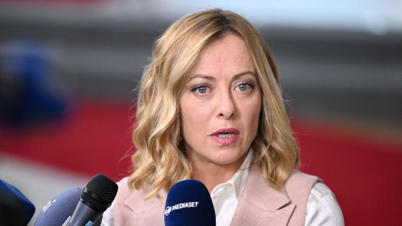 Meloni îl felicită pe Nicușor Dan și îi transmite un mesaj de parteneriat. Salvini îi plânge de milă lui Simion