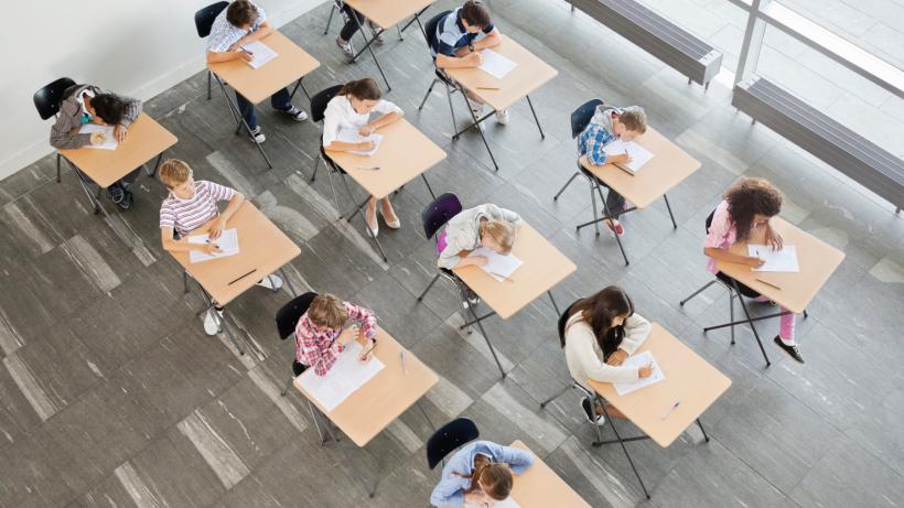 Evaluarea Națională 2025 pentru clasa a IV-a începe marți, cu proba la limba română. Cand primesc elevii rezultatele