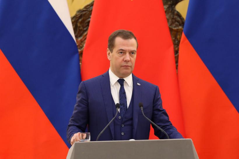 Medvedev amenință din nou Ucraina și spune că va trebui să „capituleze necondiționat” dacă nu acceptă pretențiile Rusiei