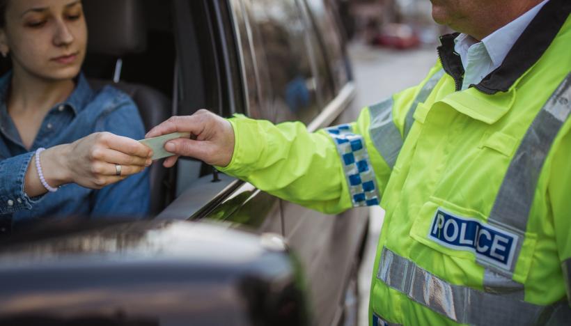 A fost promulgată legea privind reducerea perioadei de suspendare a permisului auto. Ce trebuie să facă şoferii
