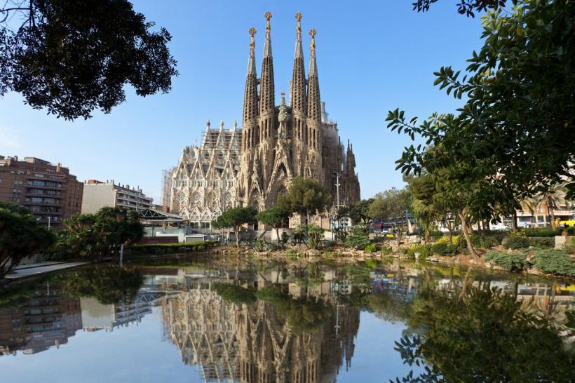 „Fără scuze”: Spania dă afară Airbnb din zonele turistice supraaglomerate