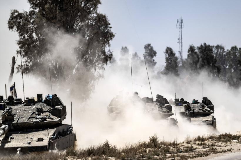 Fost premier israelian: "Acțiunile lui Netanyahu în Gaza seamănă cu crimele de război"