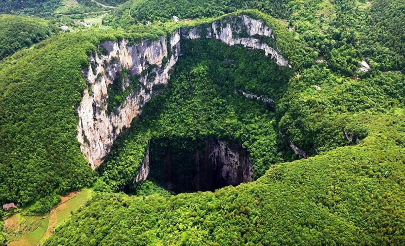 „Groapa Cerească”. Cea mai mare dolină din lume arată puterea și frumusețea absolută a naturii