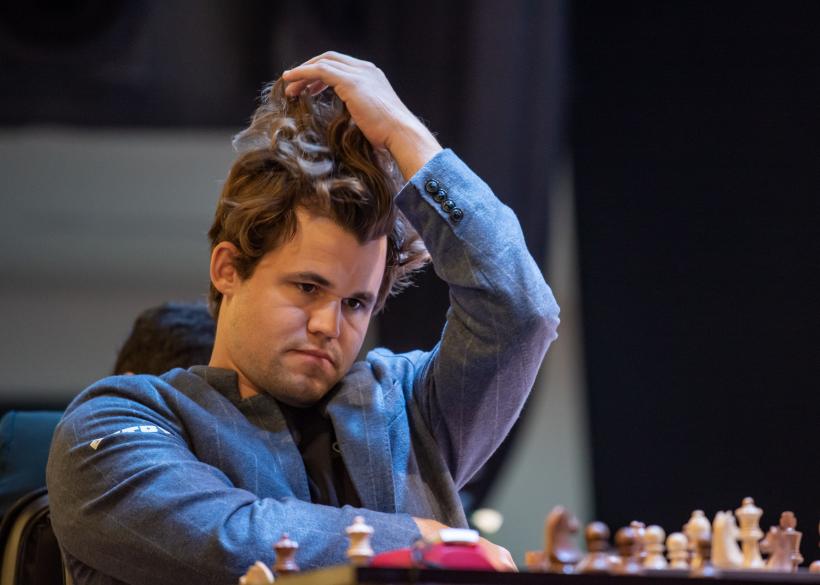 „Magnus Carlsen vs. Lumea”: Final neașteptat în cel mai mare meci de șah online din istorie, care a durat 46 de zile