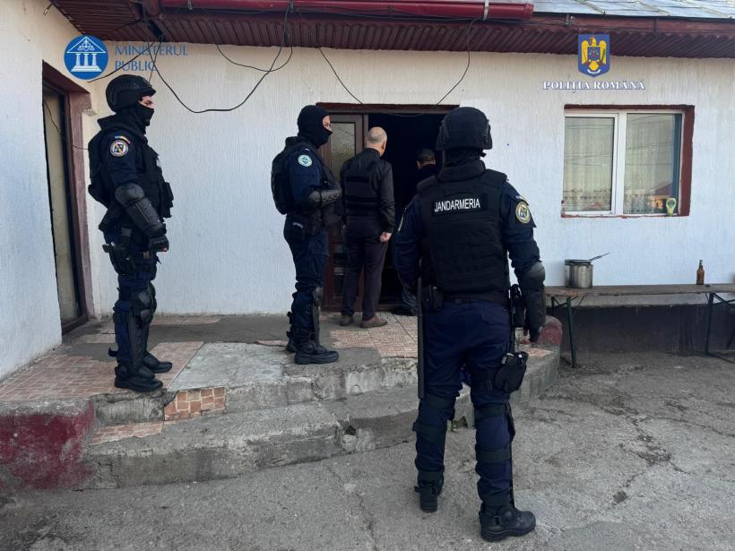 S-a extins ancheta în cazul conflictului sângeros în stradă între clanurile din Urziceni. Au loc 34 de percheziții, se caută noi arme