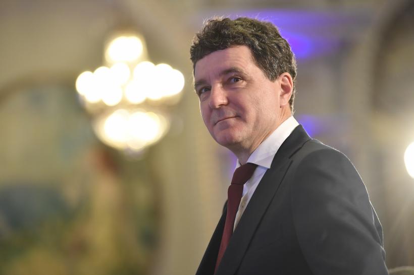 Nicușor Dan, interviu pentru FT: Performanța mea și a noului guvern va fi decisivă pentru blocarea extremei drepte în 2028