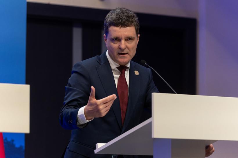 Combaterea evaziunii fiscale ar putea fi inclusă în Strategia Naţională de Apărare. Nicușor Dan vrea mobilizarea Serviciilor