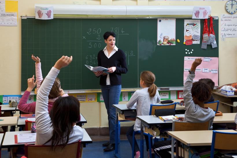 Mesaje de Ziua Învățătorului. Cele mai frumoase urări pentru cadrele didactice