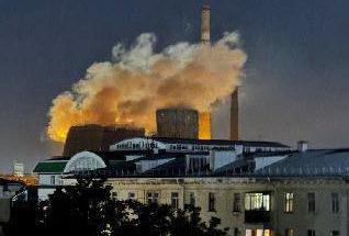 O fabrică de azot la 200 de kilometri de Moscova e în flăcări după un atac cu drone ucrainene. Anunțul Ministerului Apărării rus