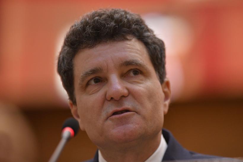 Nicușor Dan vrea măsuri ferme împotriva violenței domestice: Prea multe semnale de alarmă au fost ignorate. Victimele trebuie protejate