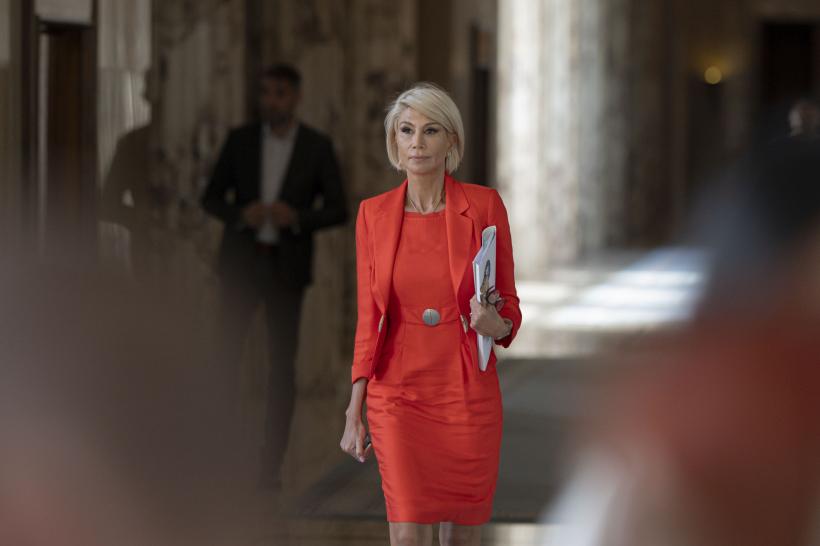 Replica PNL după ultimatumul dat de PSD premierului. Raluca Turcan: „PSD să spună: mergem mai departe împreună sau își asumă alt rol?”
