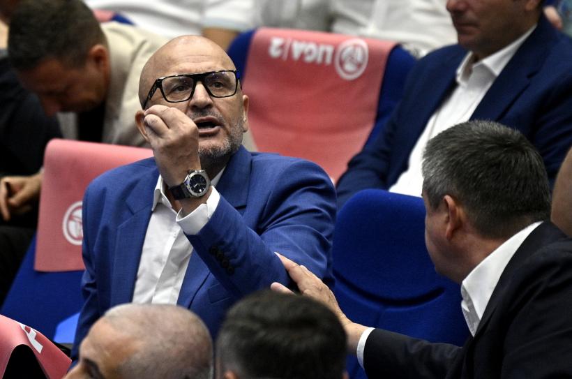 Patronul FCU Craiova, Adrian Mititelu, îl roagă pe Bolojan să majoreze taxele pentru unele cluburi de fotbal