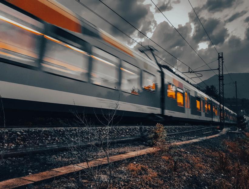 Un sistem feroviar de alertă la cutremur a fost testat în timp real în Italia la un seism de 4,4. Cum a funcționat