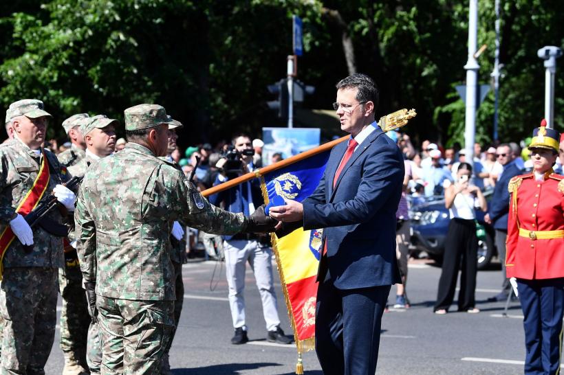 Ministrul Apărării vrea desecretizarea ajutoarelor trimise de România în Ucraina