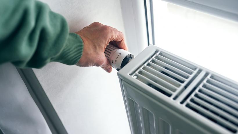 Premierul Bolojan: Prețurile la termoficare vor crește cu câteva procente, ca urmare a majorării TVA