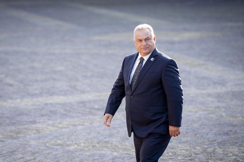 Viktor Orban se va întâlni cu Bolojan înainte de discursul tradițional de la Tușnad. Kelemen Hunor va participa și el la discuții