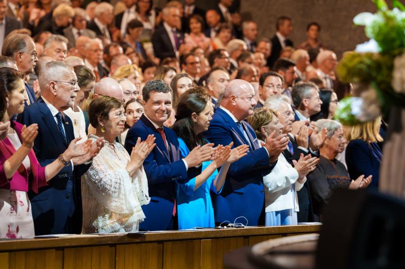 Nicușor Dan și partenera sa au participat la un spectacol de operă în ultima zi a vizitei în Austria. Imagini inedite cu șeful statului