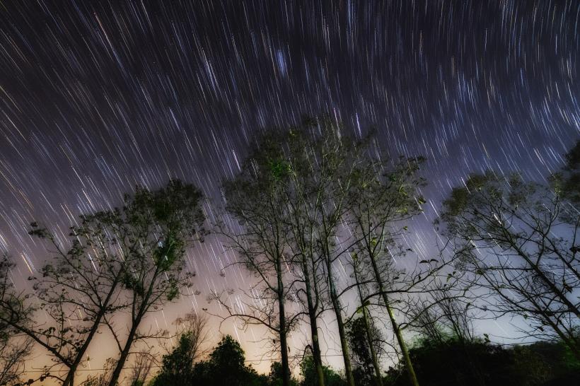 Începutul săptămânii viitoare, cel mai bun pentru observarea Perseidelor în România. Se vor putea vedea și 100 de meteori pe oră