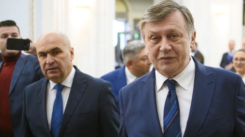 Crin Antonescu spune că nu vrea pensia specială de fost parlamentar: Simt nevoia să-l ajut pe fostul meu coleg de partid, Ilie Bolojan