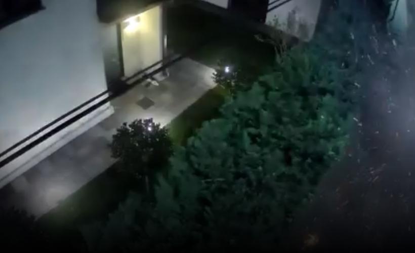Atentat lângă Chișinău: Casa unui primar din partidul Maiei Sandu a fost atacată cu explozibil. Totul a fost filmat