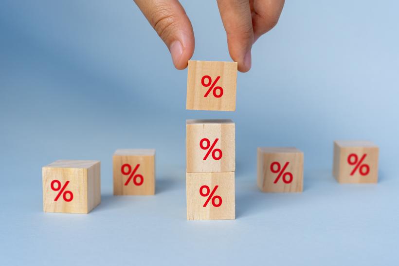 Măsurile lui Bolojan, criticate de un fost ministru PSD: "Impozitarea progresivă aduce mai mulți bani la buget decât pachetele 1 și 2"