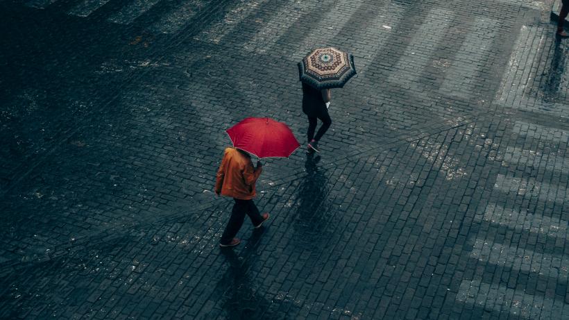 După ciclonul de vineri seara, ANM a anunţat temperaturi de 0 grade Celsius. Zonele în care va ploua în weekend