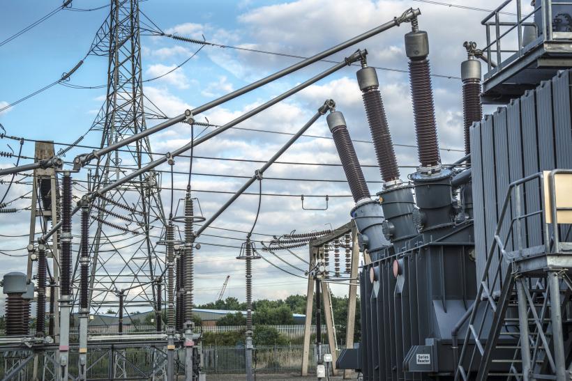 Bogdan Ivan: România are surplus de energie pe timpul zilei, o dă gratis, în rețea, iar seara importă de 1.000 de ori mai scump