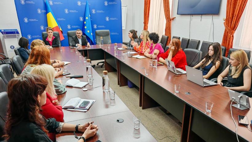 Ministrul Muncii anunță primele fuziuni de instituții publice: „Nu reducem resursele sau personalul”
