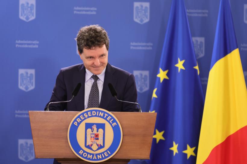 Nicușor Dan: N-ar fi rău să copiem şi noi Marea Dictare Naţională. Am putea să începem cu clasa politică