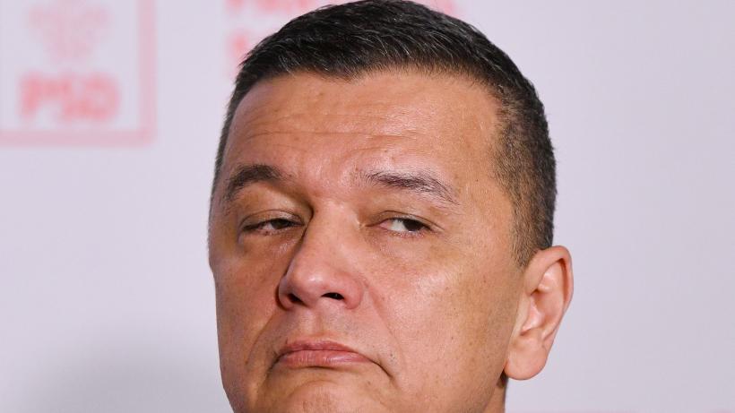 Reacția lui Sorin Grindeanu după ce Adrian Năstase și Viorica Dăncilă s-au afișat în poză cu Putin, Xi și Kim
