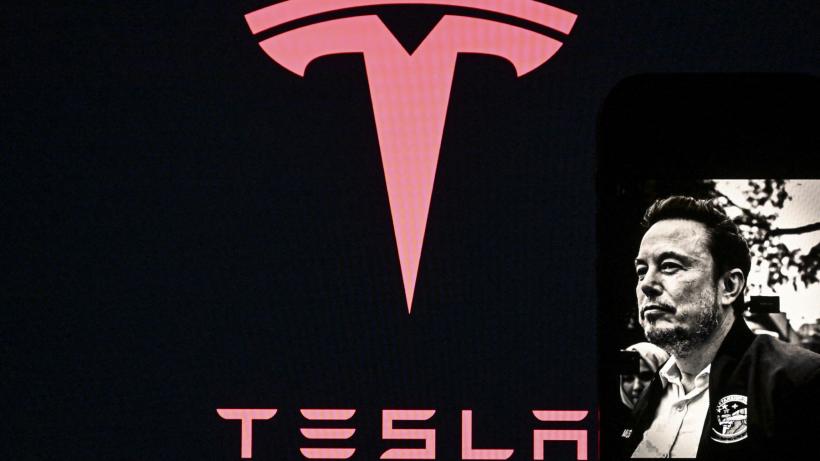Elon Musk va primi 1 trilion de dolari bonus de performanță de la Tesla, dacă firma atinge anumite obiective