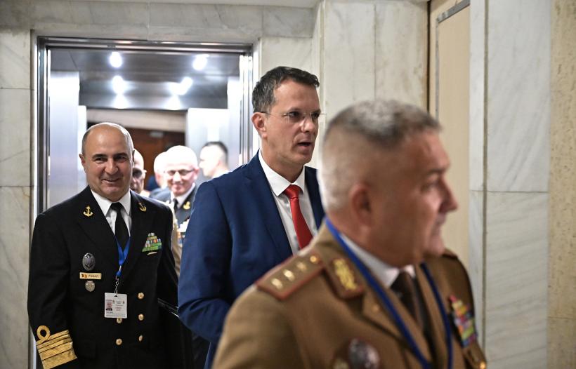 Ionuț Moșteanu: Nu există generali în armata română care să fie fani ai lui Călin Georgescu. „Vă spun cu mâna pe inimă”