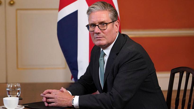 Keir Starmer critică protestul extremei drepte la care a participat și George Simion: „Nu vom tolera agresiunile”