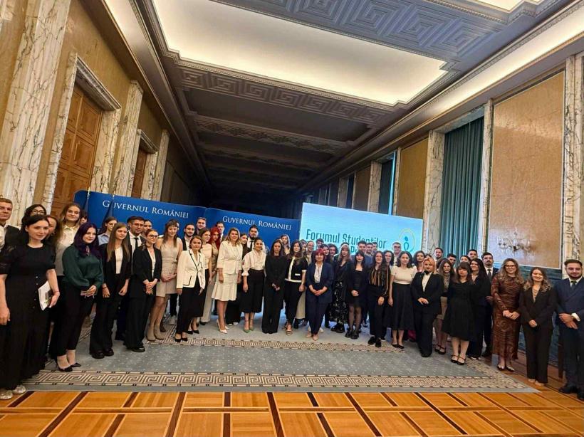 Mesajul lui Nicușor Dan, aliniat cu „Proiect de țară – România 2050”, în deschiderea Forumului Studenților Români de Pretutindeni