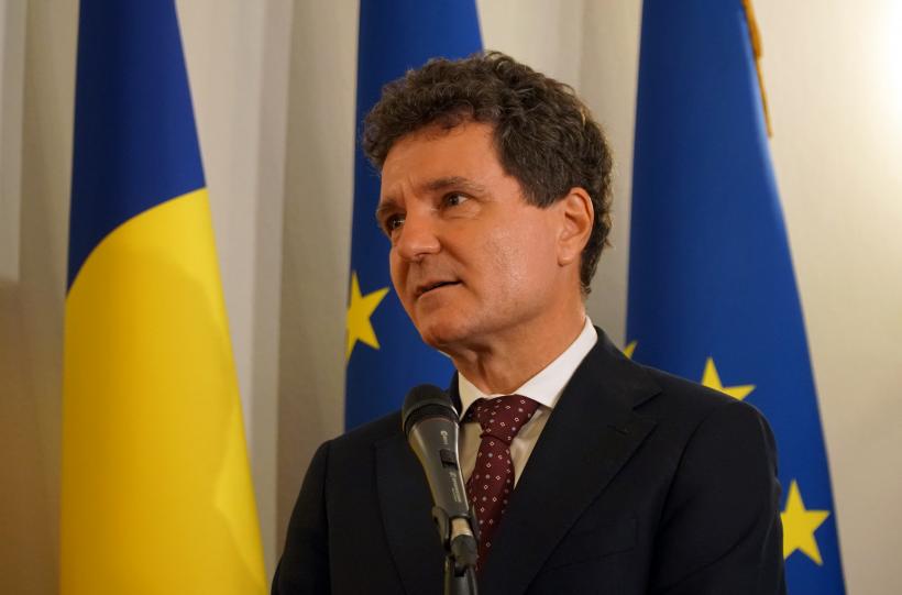 Nicușor Dan spune că pachetul pe administraţie este mai mult un „pachet de reformă, decât unul care să ţintească direct deficitul”