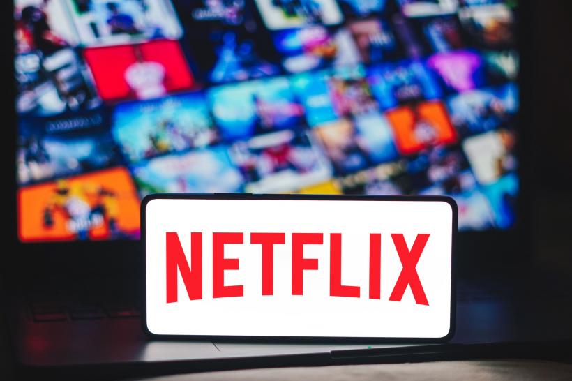 Elon Musk le cere insistent urmăritorilor săi să-și anuleze abonamentele la Netflix. Ce l-a deranjat atât de tare