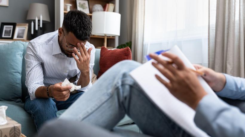 Bolile și tulburările psihice, noua pandemie? Cum a ajuns psihoterapia să fie „cool” și în România și cât costă o ședință