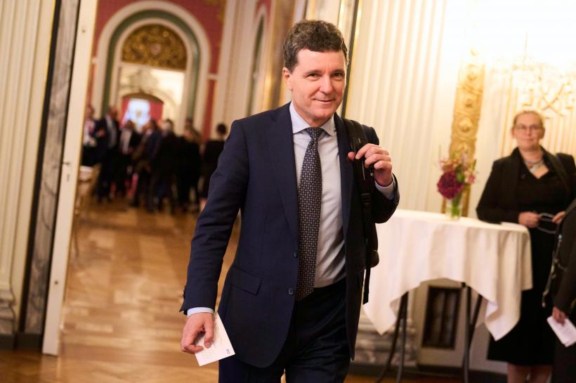 Nicușor Dan răspunde la întrebările românilor. Mai crede Președintele că PSD „este răul necesar”?