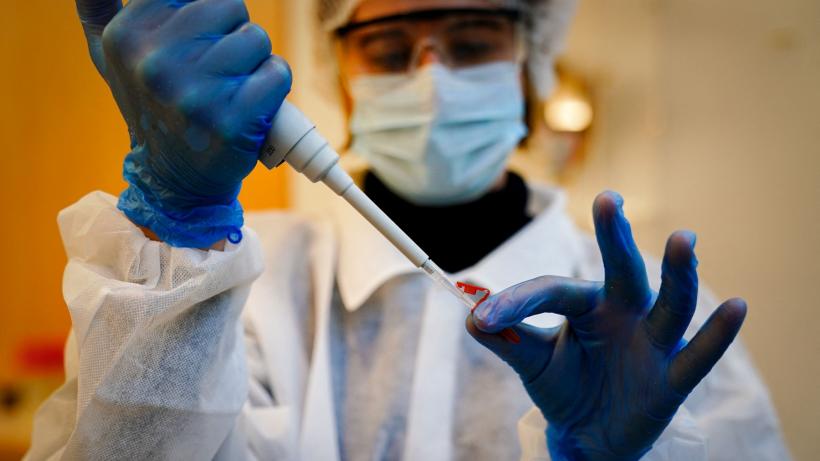 Descoperire istorică în medicină: Un simplu test din salivă detectează insuficiența cardiacă înainte ca tu să știi că o ai