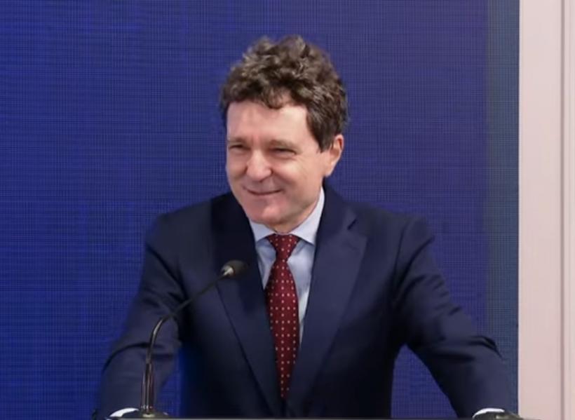 Ce glumă a făcut Nicușor Dan despre consilierii săi: "Mi-au pregătit un discurs începând cu secolul 13"