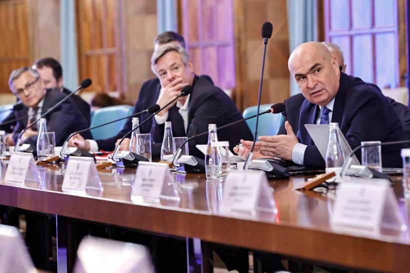 Bolojan anunţă simplificarea procedurii de obţinere a avizelor ISU: "Este doar primul pas. Vom face la fel şi pentru cele de mediu"